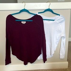 2 Aritzia tna Knit Long Sleeve Shirts